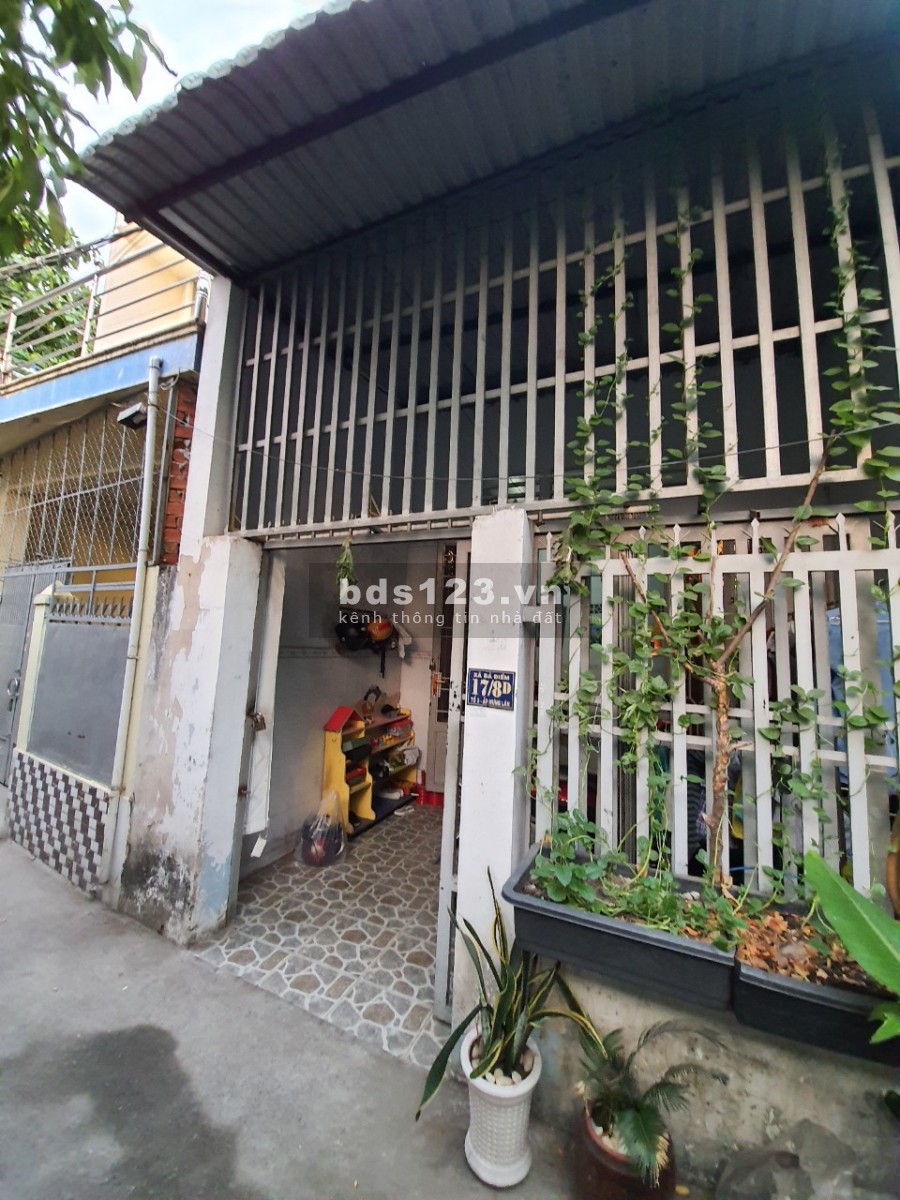 Bán Nhà Trung Chánh Bà Điểm SHR 60m2 Chính Chủ