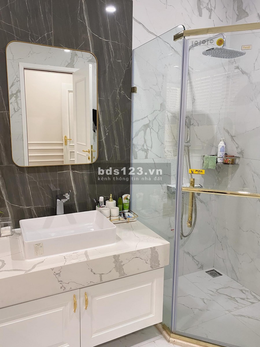 Tuyệt đỉnh an sinh nhà Tố Hữu diện tích 60 m^2 mặt tiền 5 m 6 Tầng giá 6,2 tỷ