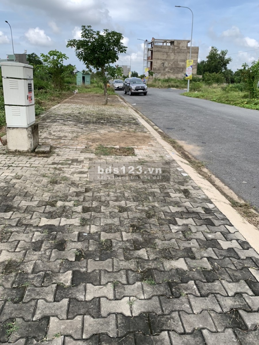 Bán đất ở tại đô thị, khu dân cư hiện hữu, xã Phạm Văn Hai Bình Chánh, 100m2, giá 1.6 tỷ