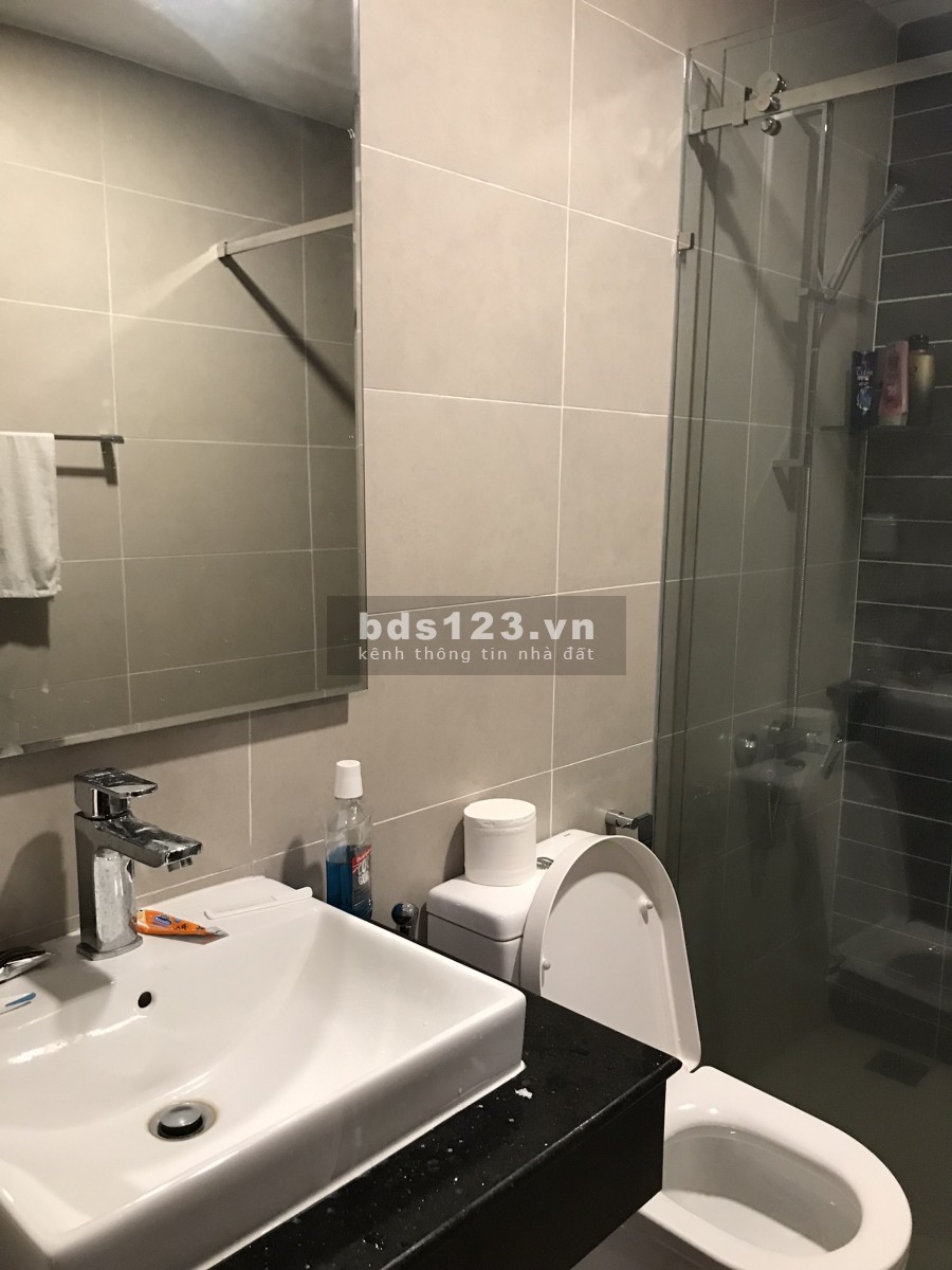 Cho thuê căn hộ Sunrise Riverside 2 pn, 2 wc dt 70m2, view nhìn sông, đủ nội thất giá 13 triệu/tháng