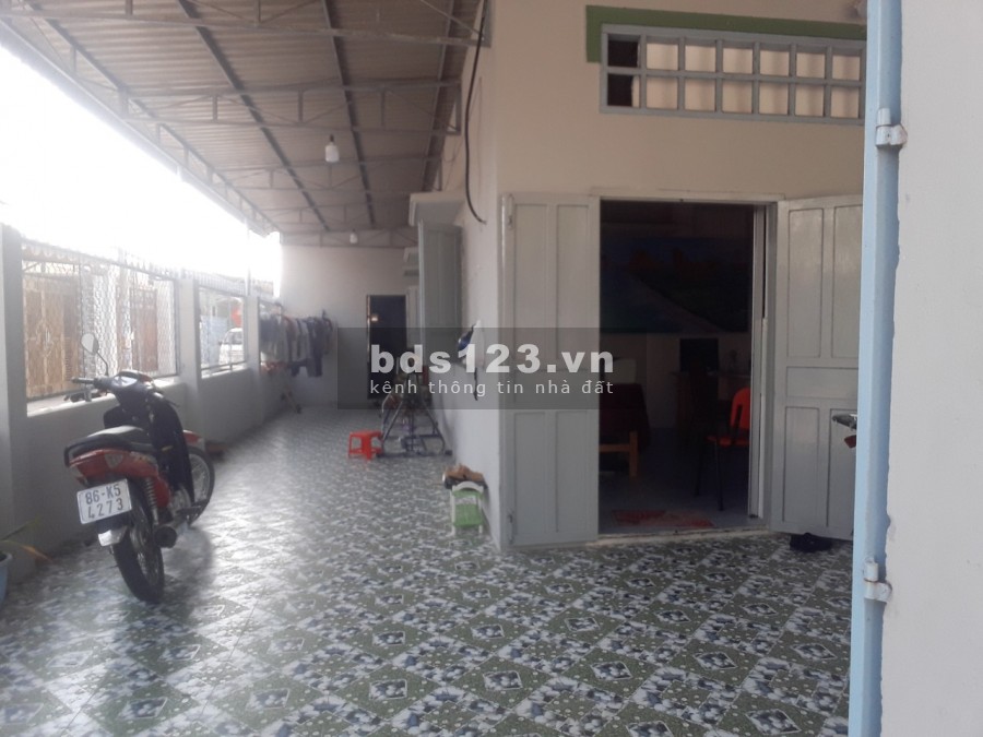 Bán nhà 3 mặt tiền đường Nguyễn Hội, TP Phan Thiết, Bình Thuận