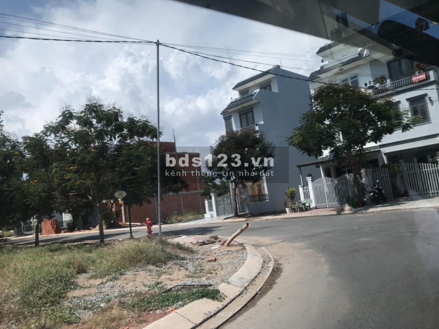 Bán ngay lô nền trong khu dân cư hiện hữu, giá mềm