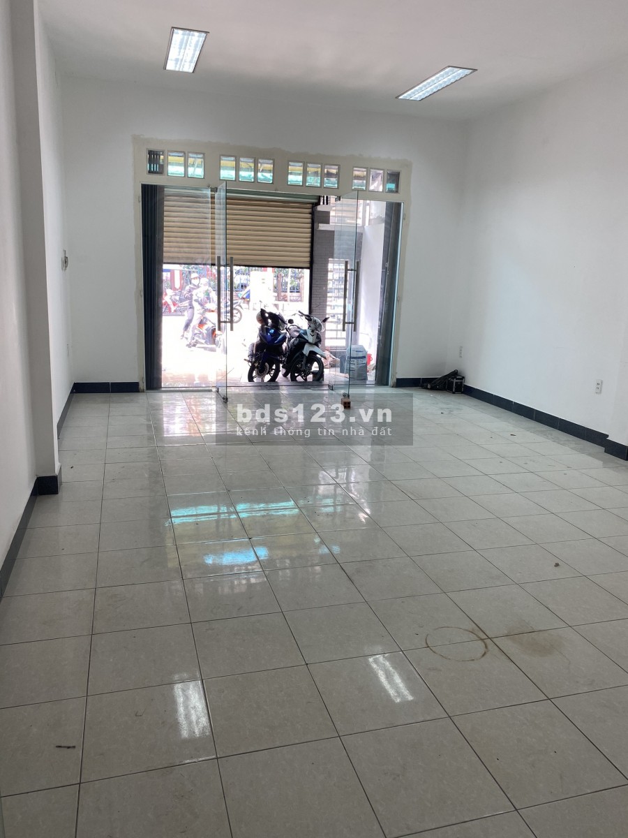 Nhà MT Tân Cảng 5x25m 1Trệt 3 lầu 6 pn, 4 wc cực rộng, làm Vp, Cty, Spa, Trung tâm Anh Ngữ