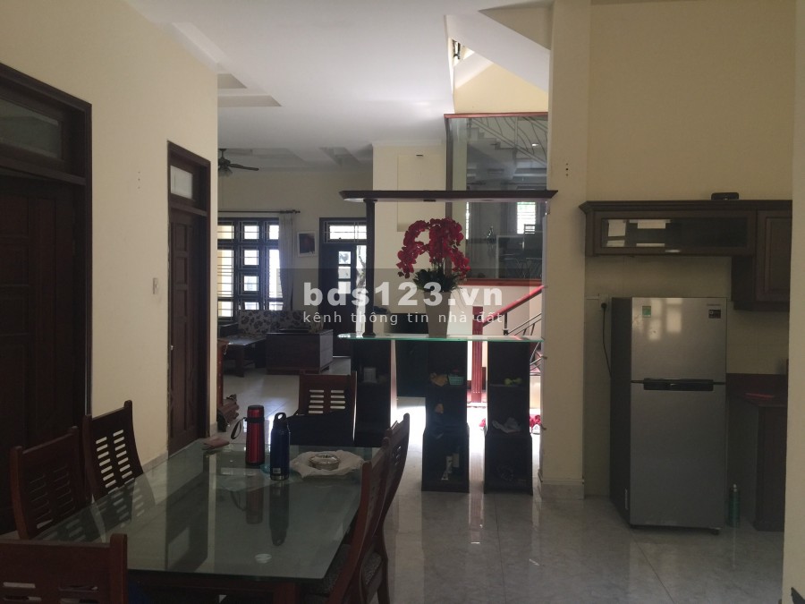 Cho thuê biệt thự 10x20 đường 85 Tân Quy, Quận 7, 35 triệu