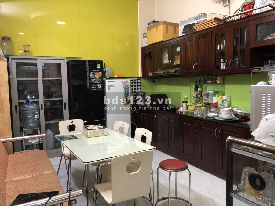 Cho thuê nhà nguyên căn 95m2 Quận 8