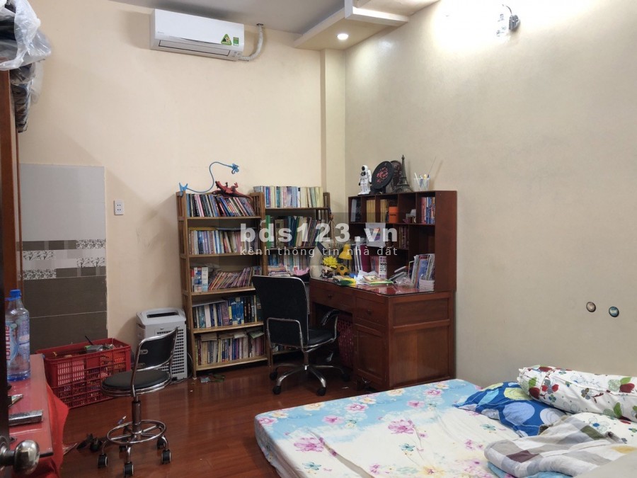 Cho thuê nhà nguyên căn 95m2 Quận 8