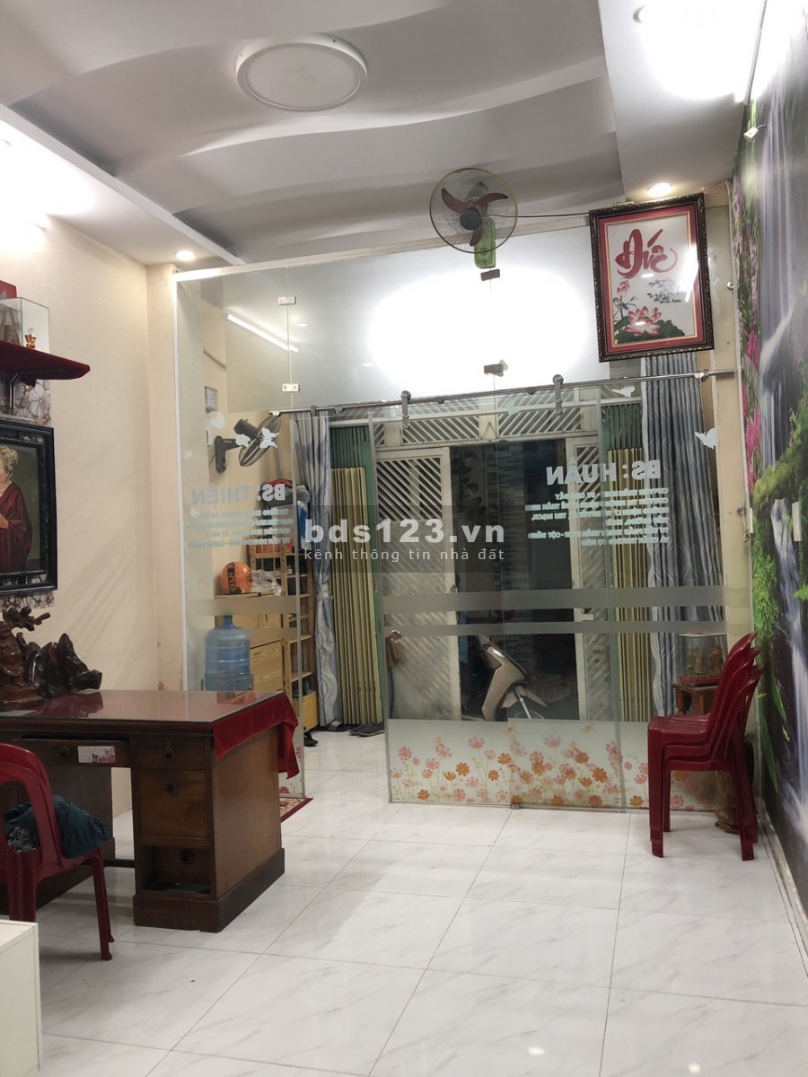 Cho thuê nhà nguyên căn 95m2 Quận 8