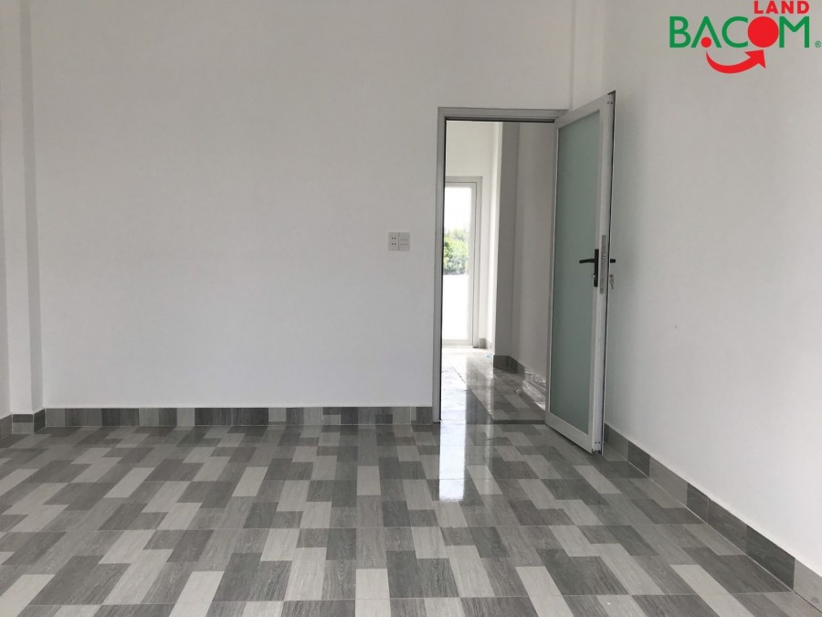 Bán nhà mới xây tại phường Bửu Hòa, gần trường mầm non Sao Khuê, gần chợ Đồn