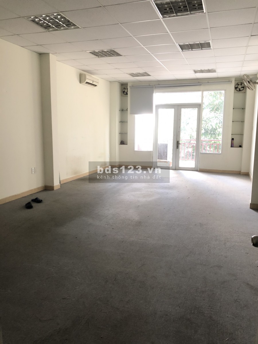 Nhà Mặt Tiền đường Hoa Lan 8x18m Hầm Trệt 3 lầu 16P: cho làm CHDV