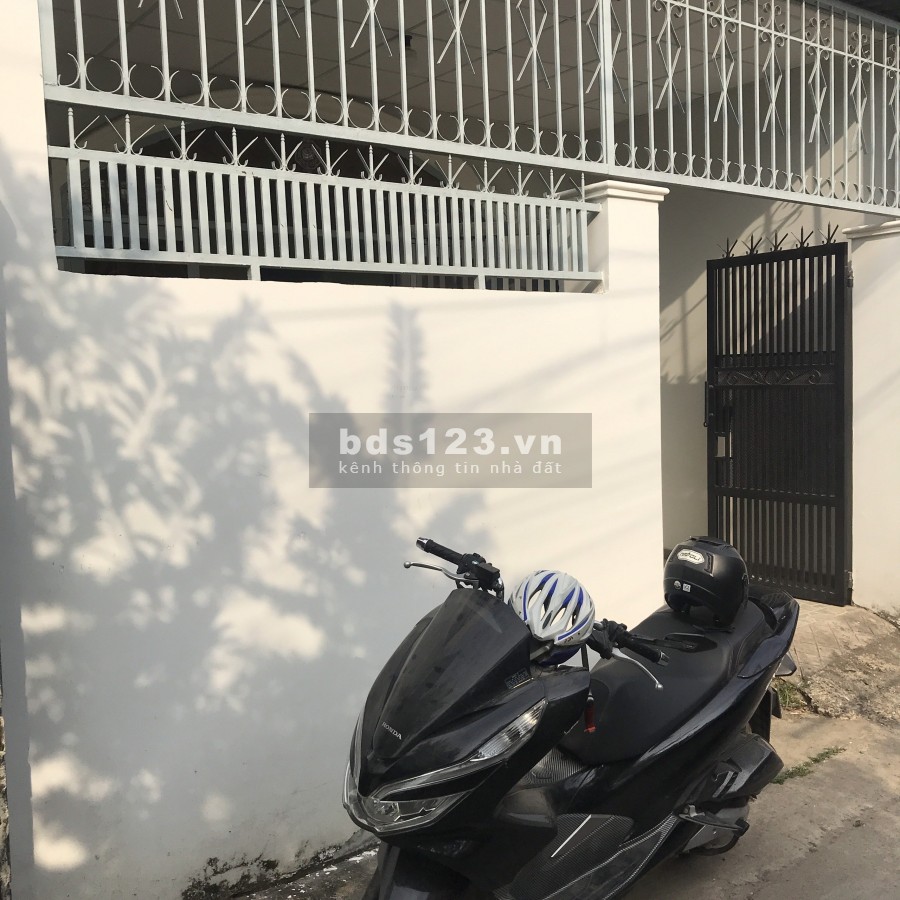 Cần bán nhà trong hẻm phường Tân Phú TP Thủ Đức