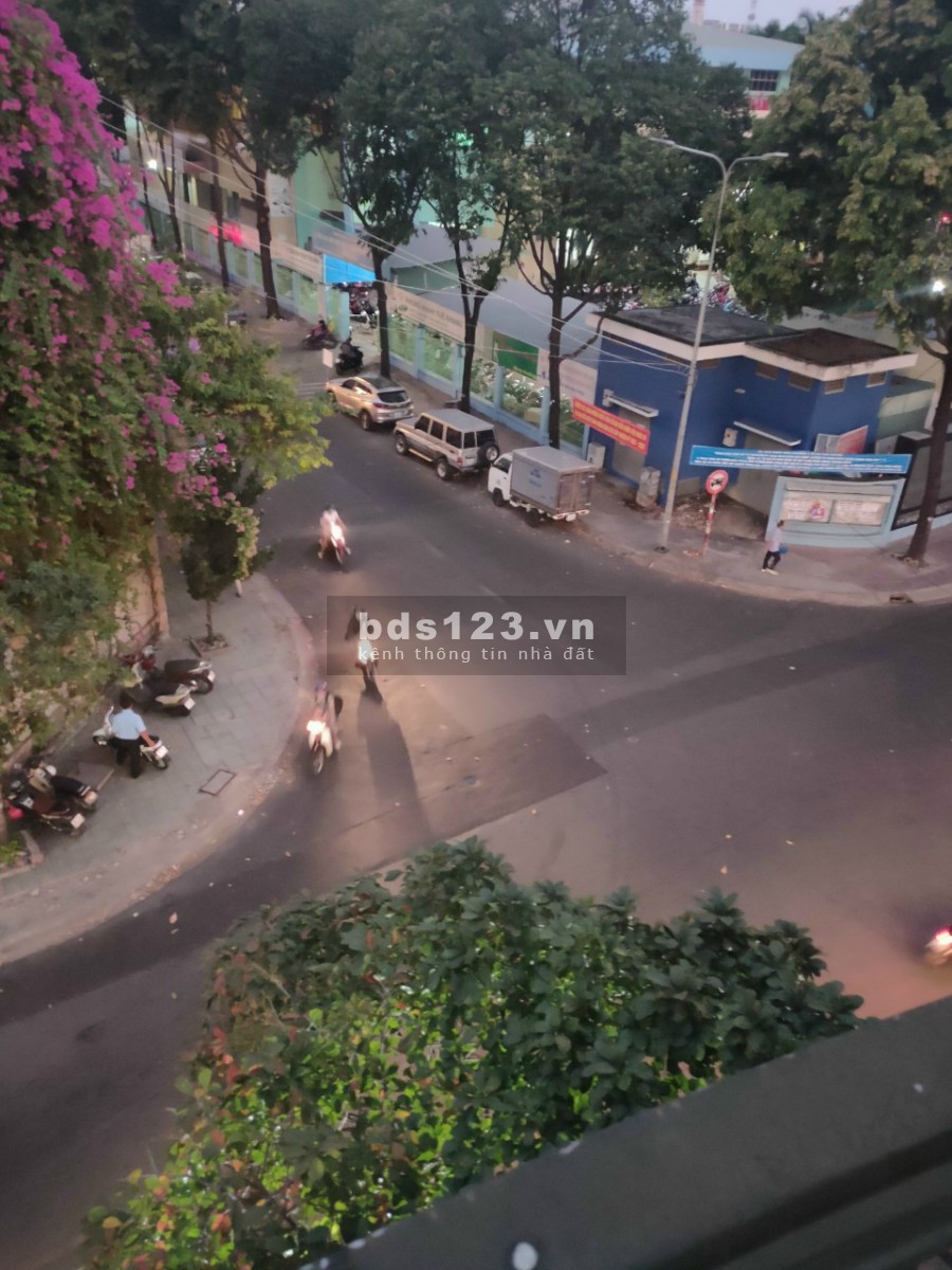Cho thuê nhà nguyên căn MT đường Hoa Phượng Phường 2 Phú Nhuận