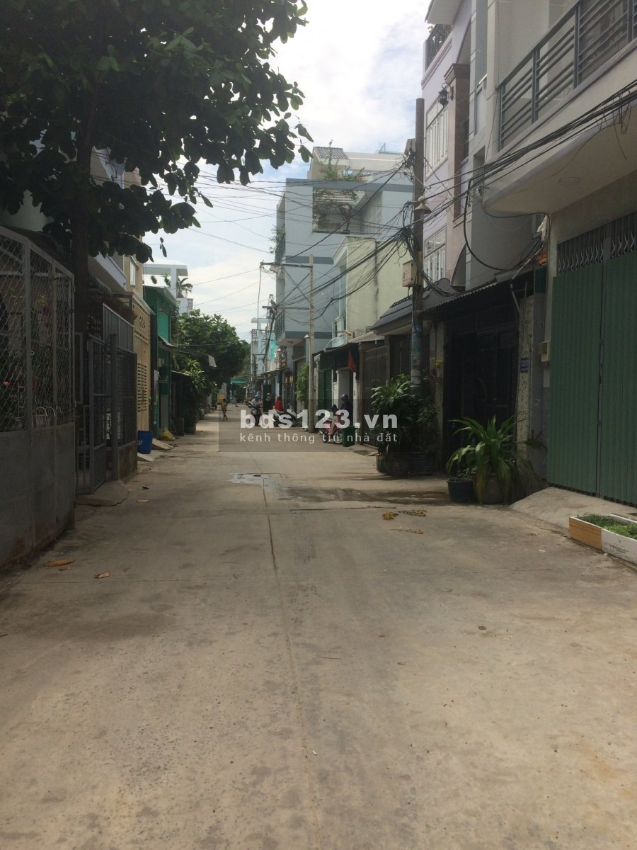 Cần tiền bán gấp lô đất 532/15/51 Lê Trọng Tấn, P. Tây Thạnh, Quận Tân Phú.