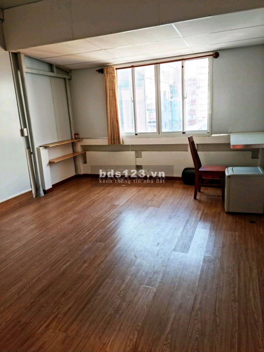 Nhà nguyên căn Lê Thánh Tôn (Phố Nhật), Quận 1, có sẵn nội thất, 5PN, 25 triệu, 0938.764.277