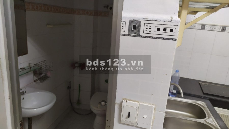 Bán căn nhà Huỳnh Văn Nghệ, Quận Tân Bình, tiện để ơ ngay