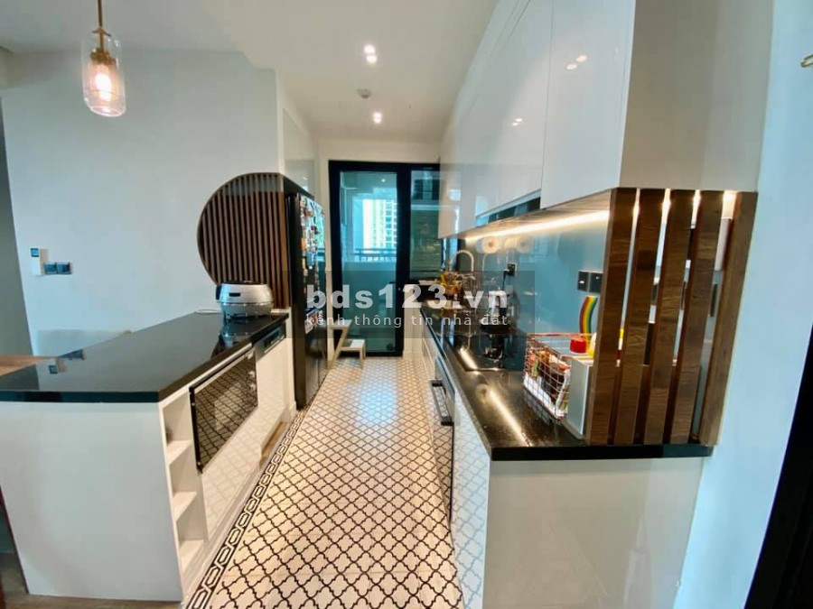 Cần bán gấp căn hộ 2PN tại Feliz En Vista - Căn góc đủ nội thất cao cấp giá 5,7 tỷ còn thương lượng LH 0909246874 Ms Hoài
