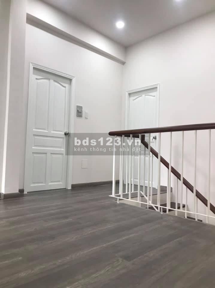 Bán gấp căn hộ 70m2, Bình Thạnh, GIẢM GIÁ còn 12.9 tỷ