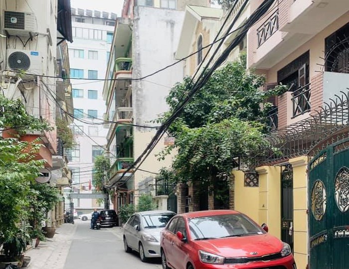 Tòa nhà ngõ ôtô 7tầng, phố LạcTrung (HBT)16,5 tỷ