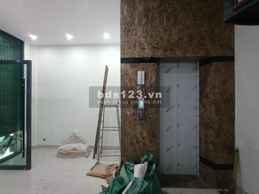 Bán nhà Nguyễn Trãi, 7 tầng thang máy, ngõ to oto, kinh doanh, văn phòng, hơn 5 tỷ