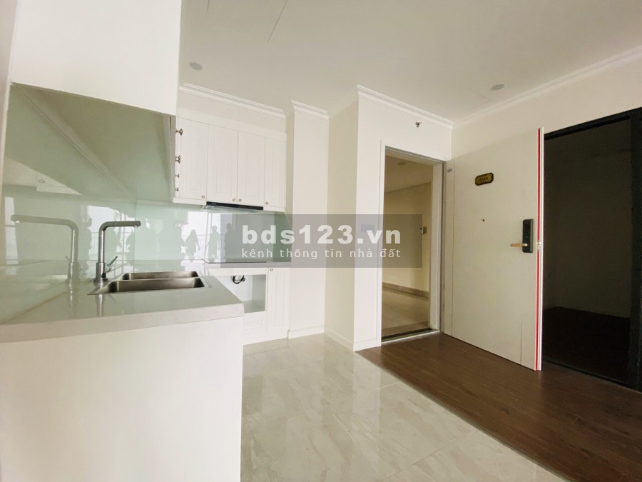 Bán căn hộ tòa R1 Sunshine Riverside 2 phòng ngủ, ban công hướng Tây giá 2.35 tỷ