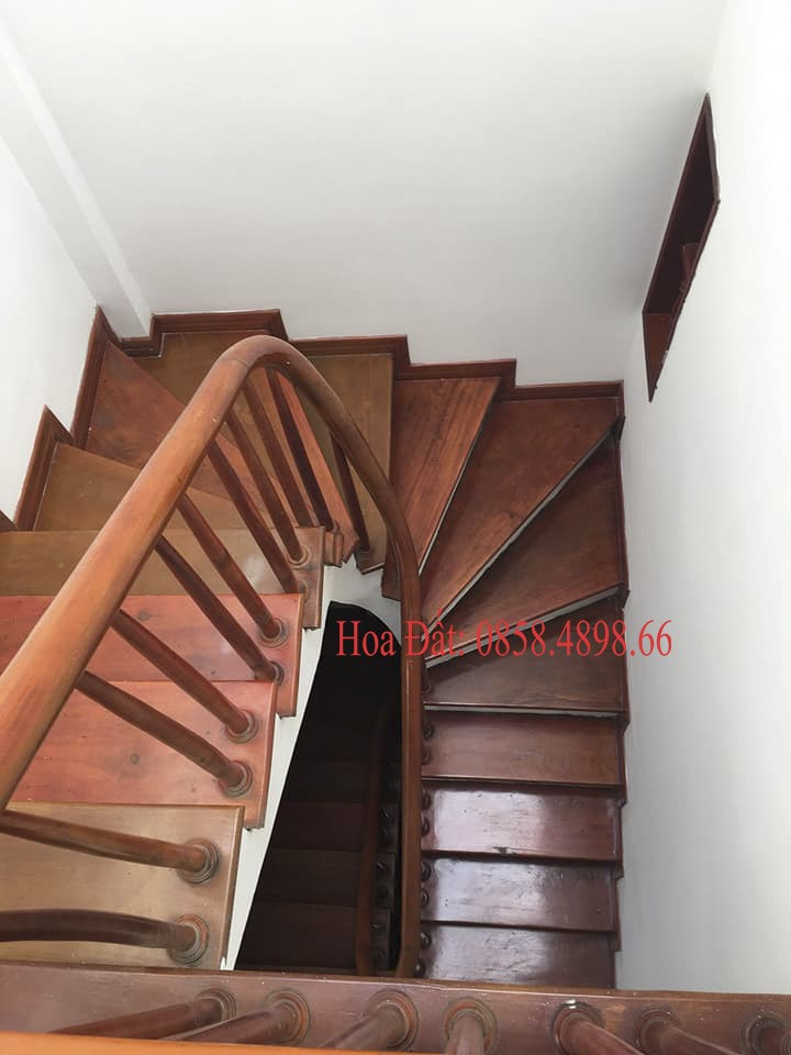 NHÀ ĐẸP QUẬN BẮC TỪ LIÊM dt 33m2 MT 4m CHỈ 3,8 TỶ