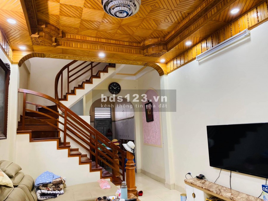 SIÊU Hoa Hậu Nhà Cự Lộc, Thanh Xuân, 50m2x4T, Gần phố, giá chỉ 5,3 tỷ.
