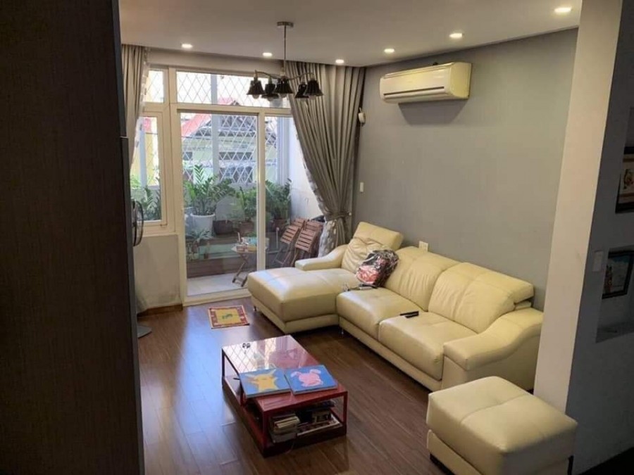 NHÀ TUYỆT ĐẸP, Ô TÔ NẰM TRONG NHÀ Phường 15, quận 10, 61m2, 4 Tầng, 13 Tỷ.