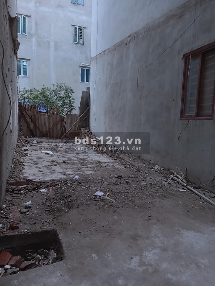 Bán Đất phố Khương Đình,Thanh Xuân 33m MT3.3m 2.6 tỷ,đã có GPXD 5 Tầng