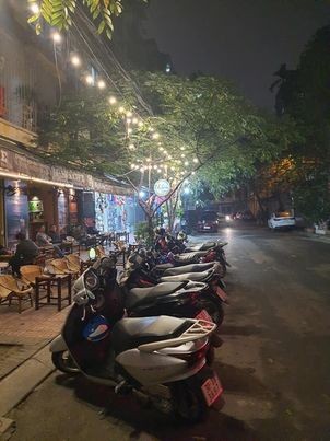 Bán đất Phố Bạch Mai, Ô tô tránh, Lô góc, Mặt tiền rộng, Vỉa hè, KD siêu khủng. Lh 0902229291.