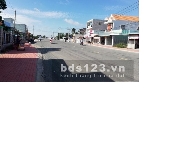 Đất đường 830B giá 400 triệu Bến Lức Long An