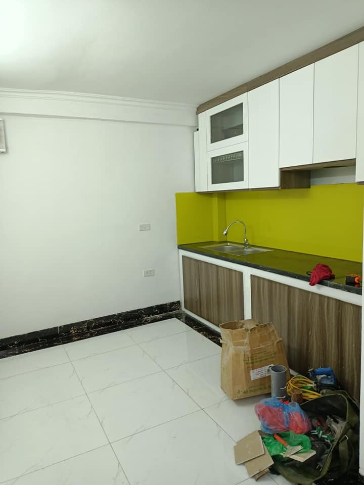 Bán gấp nhà đẹp phố Vĩnh hưng, 33mx5 tầng sdcc giá 2.5 tỷ