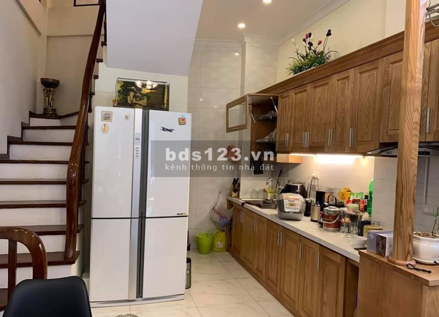 Bán nhà Long Biên Ái Mộ 34m2*5T 30m ra ô tô tránh Lô góc Nở hậu Nhỉnh 3 tỷ