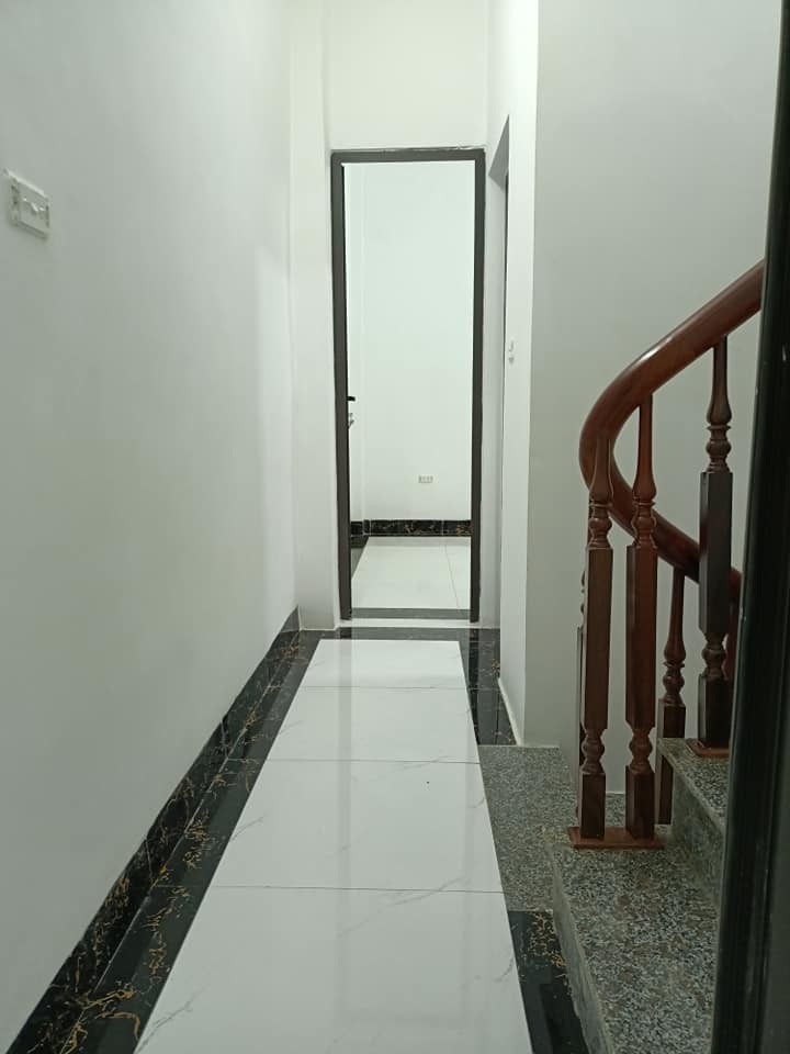 Bán gấp nhà đẹp phố Vĩnh hưng, 33mx5 tầng sdcc giá 2.5 tỷ
