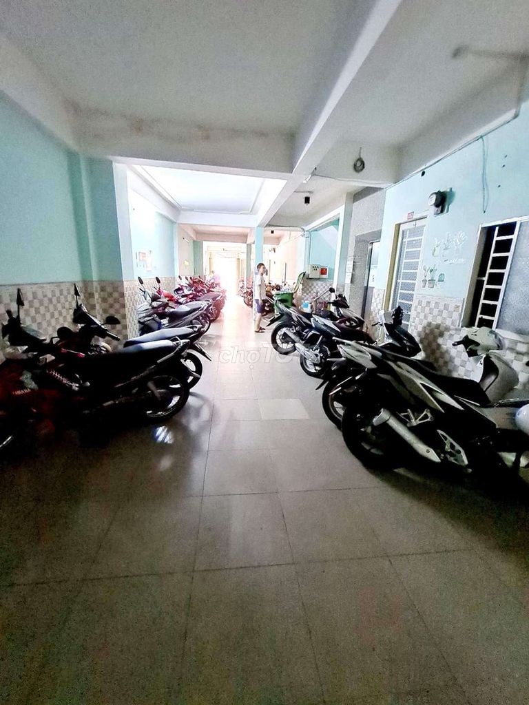 Bán CHDV khu Lạc Long Quân Âu Cơ phân khúc 30 tỷ