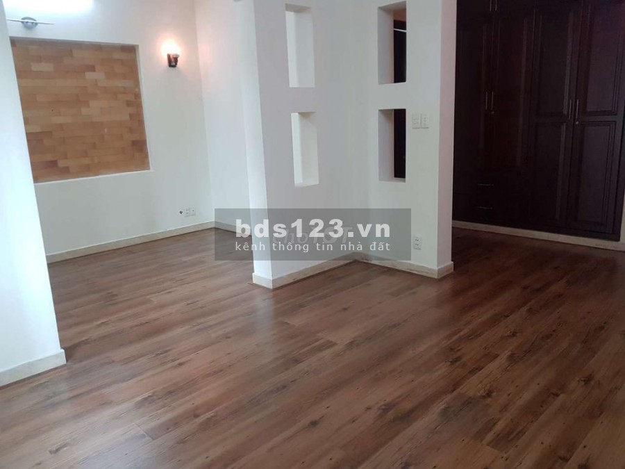 Cho thuê nhà nguyên căn mặt tiền đường Cộng Hòa, Phường 12 Quận Tân Bình