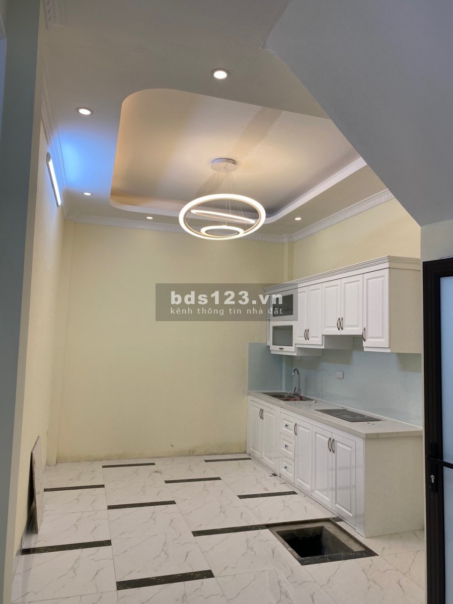 BÁN NHÀ NGỌC THỤY 42M x 4 TẦNG 2 MẶT THOÁNG, GẦN TRƯỚC VIỆT PHÁP, TRƯỚC NHÀ 3M