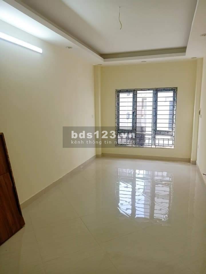 BÁN NHÀ PHỐ LÊ TRỌNG TẤN 31 M X 4 TẦNG MẶT TIỀN 3.5 M GIÁ 2.2 TỶ