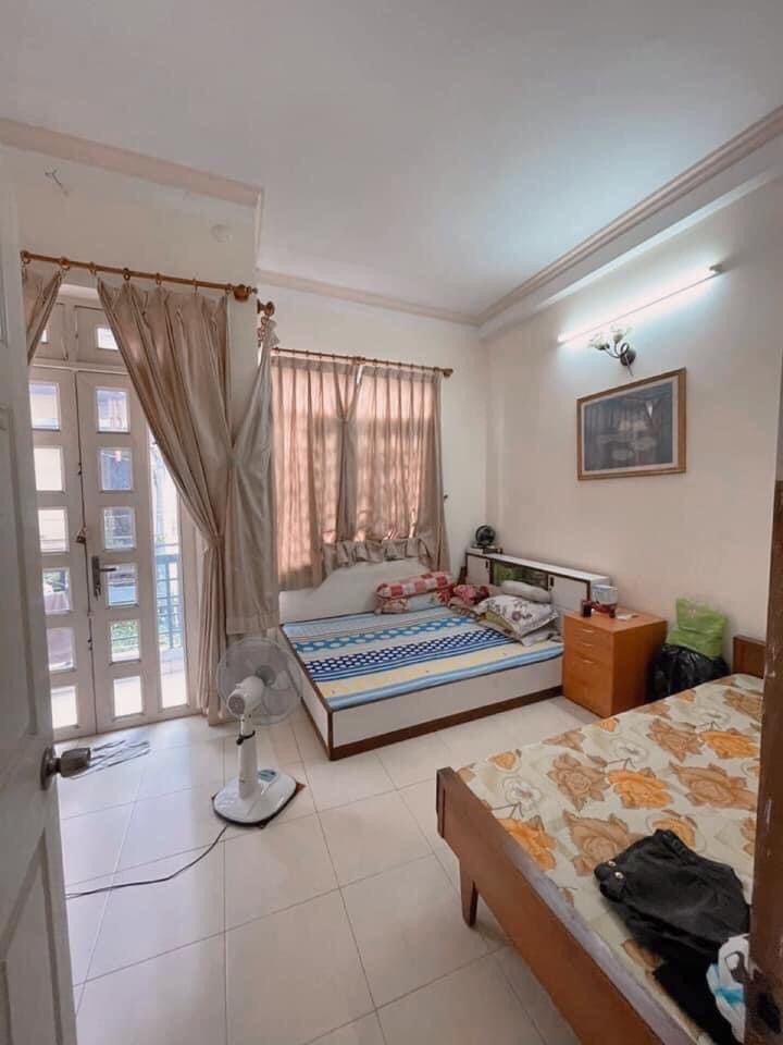 Bán gấp nhà 4 tầng - 46m2 Lê Văn Sỹ, Quận Phú Nhuận chỉ 6 tỷ 900