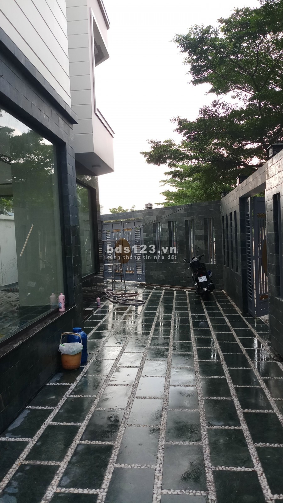 Nhà biệt thự hai mặt tiền,khu dân cư Hà Đô,P.Thới An