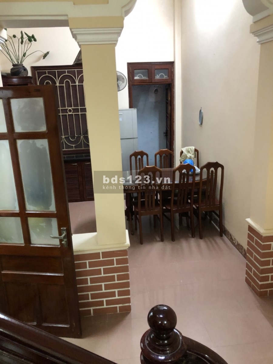 Lương Thế Vinh!!! Cực phẩm ở ngay, ngõ ô tô đỗ cửa, 3 bước đường to.