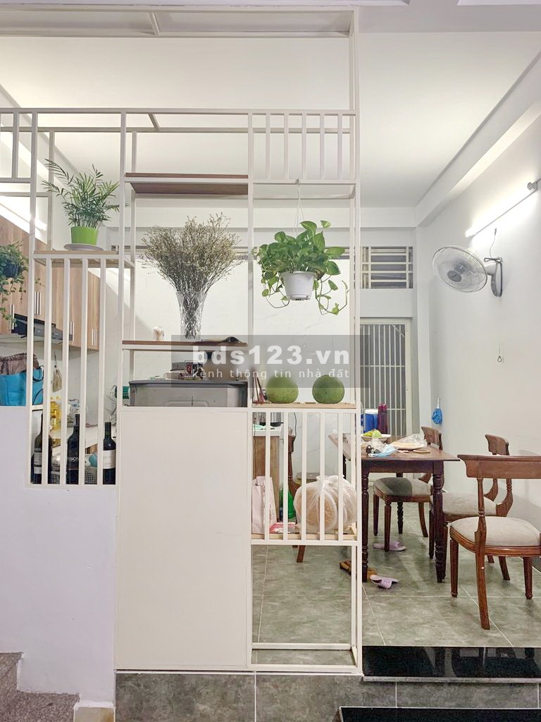 Bán nhà 2 lầu 58m2 mặt tiền đường nội bộ Phường 4 Quận 8 - LH: 0933862860 Sương