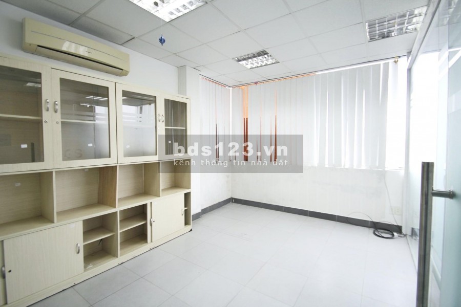 Cho Thuê Nhà Bàu Cát 2, P14, Q.Tân Bình, DT: 4x18m, 3 lầu, giá 22tr