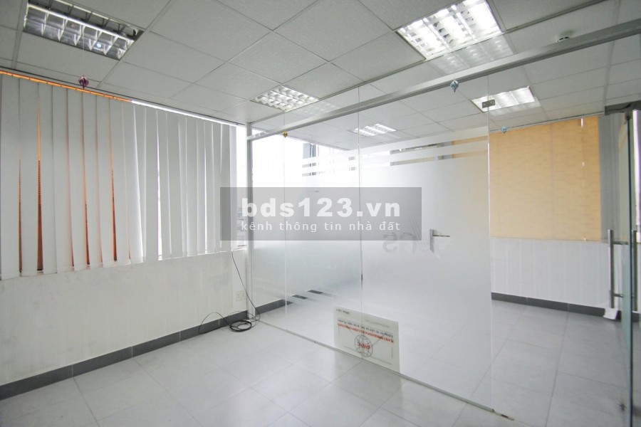 Cho Thuê Nhà Bàu Cát 2, P14, Q.Tân Bình, DT: 4x18m, 3 lầu, giá 22tr