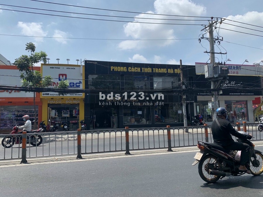Nhà Cho Thuê Hoàng Văn Thụ , P4, Q.Tân Bình, DT: 12x20m, 1 lầu.