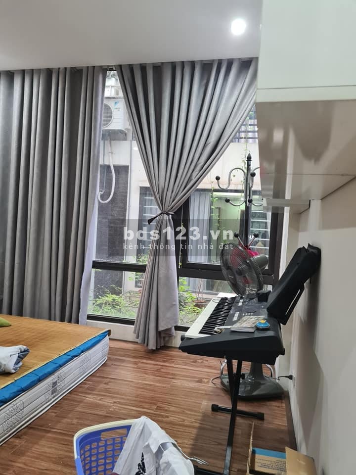 Nhà Quan Nhân 3.8 ty, dt 45m2 đẹp, lô góc, thoáng, ở ngay