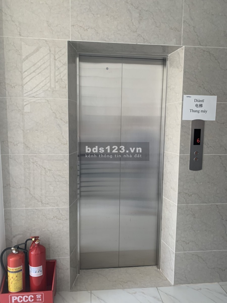 Nhà Cho Thuê MT Hoàng Văn Thụ , P4, Q.Tân Bình, DT: 6x20m, 5 lầu thang máy