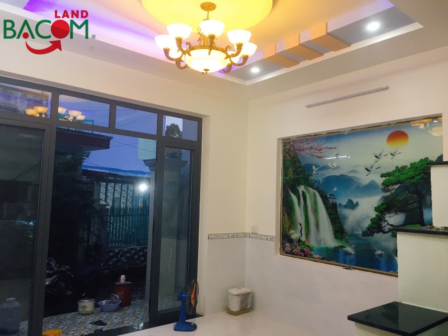 Bán nhà 1 trệt 1 lầu Tân Vạn SHR thổ cư 70m2, gần Mầm Non Tân Vạn