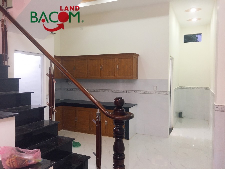 Bán nhà 1 trệt 1 lầu Tân Vạn SHR thổ cư 70m2, gần Mầm Non Tân Vạn