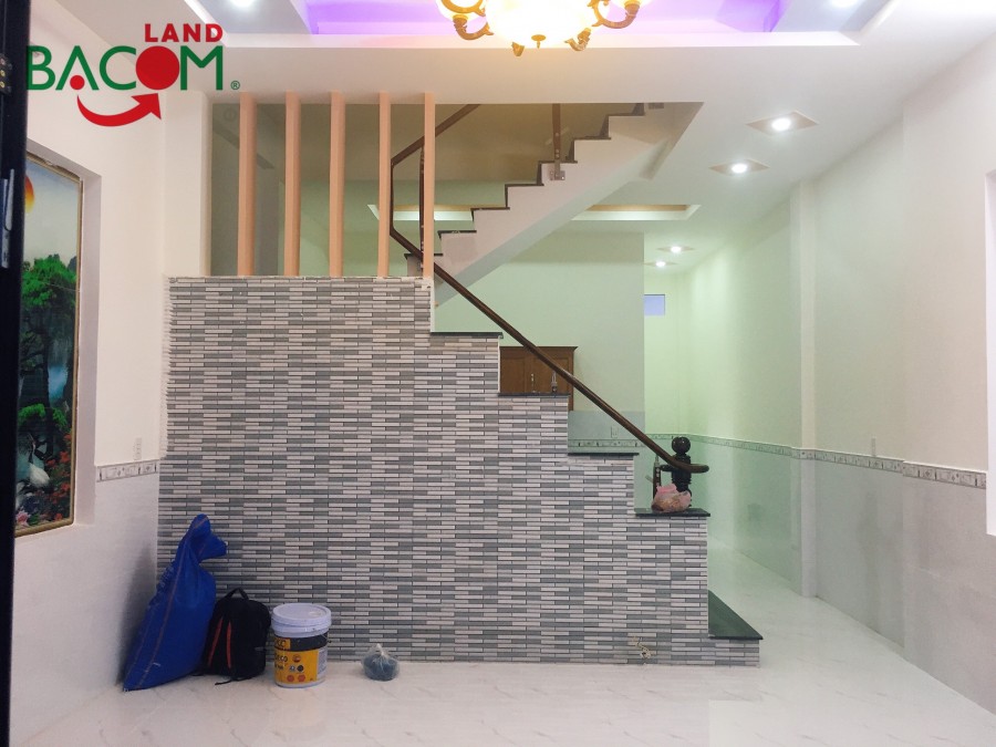 Bán nhà 1 trệt 1 lầu Tân Vạn SHR thổ cư 70m2, gần Mầm Non Tân Vạn