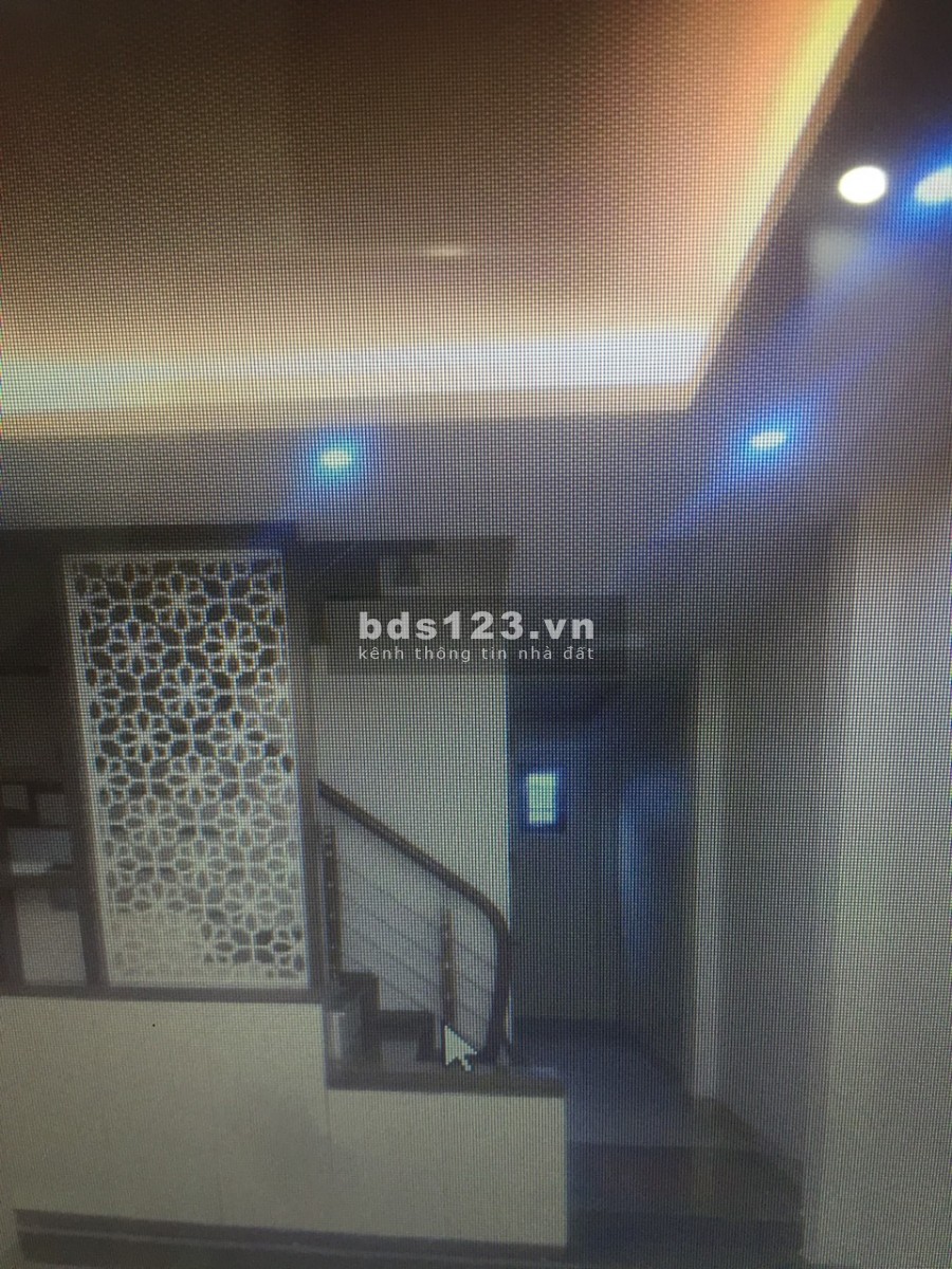 Cần bán nhà Khu tái định cư phường Giang Biên 40m2, 5 tầng, 4.7 tỷ.