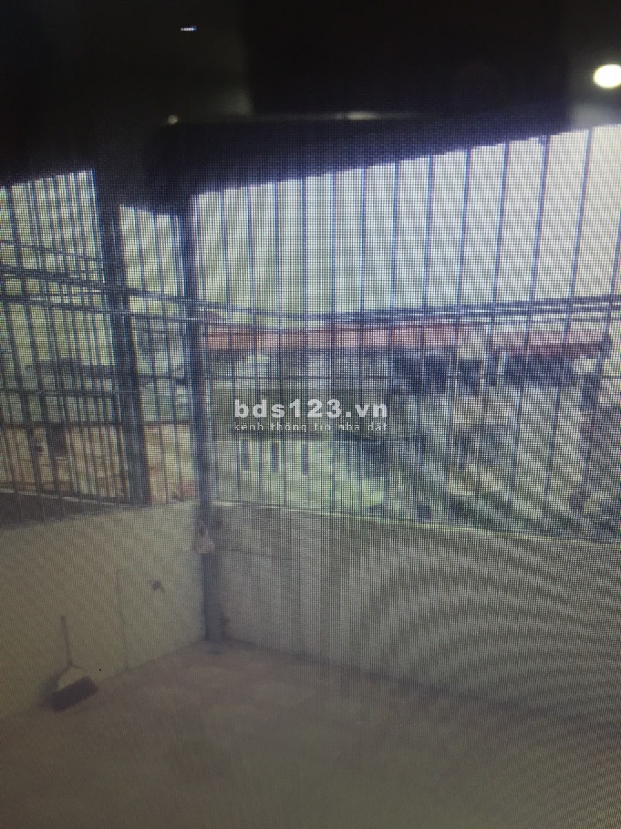 Cần bán nhà Khu tái định cư phường Giang Biên 40m2, 5 tầng, 4.7 tỷ.